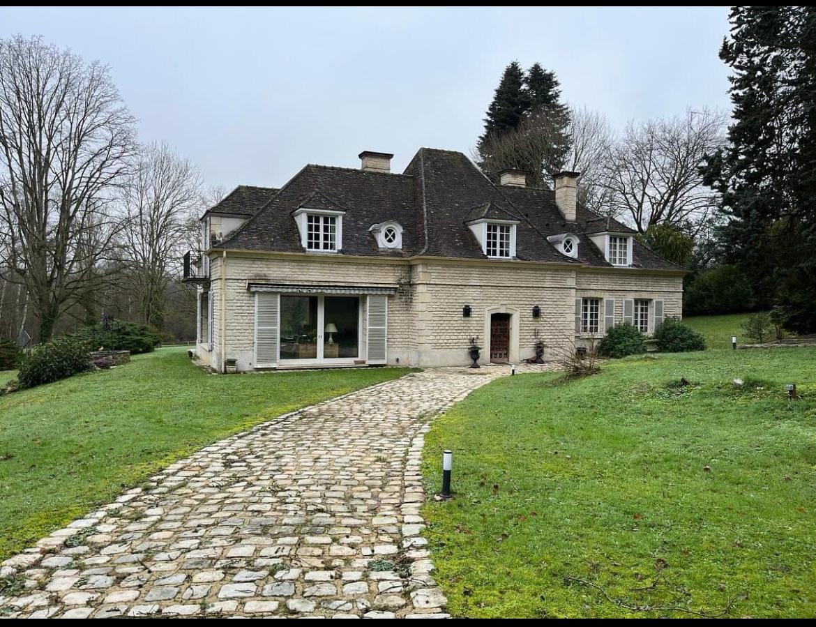 Toiture ancienne avant rénovation complète en Belgique